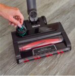⁦Shark Cordless 25.2V IZ420EU شارك مكنسة لاسلكية⁩ - الصورة ⁦7⁩