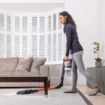 ⁦Shark Anti Hair Wrap And Duoclean IZ201EU شارك مكنسة ضد الشعر⁩ - الصورة ⁦7⁩