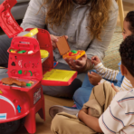 ⁦Play-Doh Pizza Delivery Scooter بلاي دوه سكوتر توصيل البيتزا⁩ - الصورة ⁦3⁩