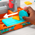 ⁦Play-Doh Stamp & Saw Tool Bench Playset بلاي دوه مقعد أداة المنشار والختم⁩ - الصورة ⁦5⁩