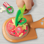 ⁦Play-Doh Kitchen For Making Pizzas بلاي دوه مطبخ صنع البيتزا⁩ - الصورة ⁦6⁩