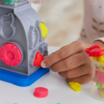 ⁦Play-Doh Smoothie Blender بلاي دوه خلاط العصائر⁩ - الصورة ⁦2⁩