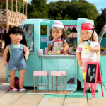 ⁦Our Generation The Ice Cream Truck For Dolls أور جينيريشن شاحنة ايس كريم للدمى⁩ - الصورة ⁦2⁩