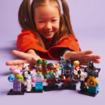 ⁦LEGO Minifigures 6 Pack - Multipack of Collectible Figures for Kids ليجو مجموعة متعددة من الشخصيات القابلة للتجميع للأطفال⁩ - الصورة ⁦2⁩