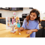 ⁦Barbie Doll & Supermarket Playset With 25 Grocery-Themed Accessories, Food, Counter &Shelves دمية باربي مع مجموعة السوبرماركت تشمل 25 قطعة من إكسسوارات البقالة⁩ - الصورة ⁦4⁩