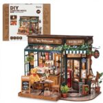Robotime Rolife Tipsy Restaurant DIY Miniature House مجسم مطعم كلاسيكي ثلاثي الأبعاد – DIY للكبار