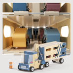 ⁦Roll & Race Car Transporter – 2-in-1 Wooden Car Transporter & Racetrack ناقلة السيارات مع مضمار سباق 2 في 1 – لعبة سيارات خشبية للأطفال⁩ - الصورة ⁦4⁩