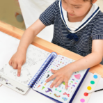 ⁦mideer Little Designer – Magic Club MD2203 كتاب تصميم الأزياء الإبداعي للأطفال⁩ - الصورة ⁦4⁩