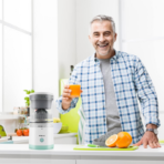 ⁦Portable USB Rechargeable Citrus Juicer – Hands Free Electric Orange Juicer عصارة حمضيات كهربائية لاسلكية محمولة USB – عصر تلقائي بضغطة زر⁩ - الصورة ⁦7⁩