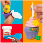 ⁦Play-Doh Cupcake Tower Playset بلاي دو برج الكب كيك الإبداعي⁩ - الصورة ⁦2⁩