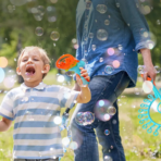 ⁦Mideer Bubble Blower Soap Bubbles Set MD6084 ميدير – مسدس فقاعات الصابون الأوتوماتيكي مع سائل⁩ - الصورة ⁦3⁩