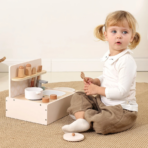⁦TOOKY TOY Educational Wooden Kitchen Set – 21 Pcs TJ754توكي توي – مجموعة مطبخ أطفال خشبية تعليمية – 21 قطعة⁩ - الصورة ⁦2⁩