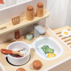 ⁦TOOKY TOY Educational Wooden Kitchen Set – 21 Pcs TJ754توكي توي – مجموعة مطبخ أطفال خشبية تعليمية – 21 قطعة⁩ - الصورة ⁦4⁩