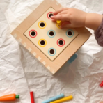 ⁦TOOKY TOY Montessori Wooden Coin Box with Drawer & 4 Inserts – TK320 صندوق مونتيسوري خشبي بدرج و4 أنشطة تعليمية⁩ - الصورة ⁦4⁩