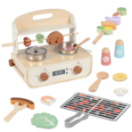 ⁦TOOKY TOY Wooden Kitchen with Grill TP547 – مطبخ الأطفال الخشبي مع الشواية⁩ - الصورة ⁦2⁩