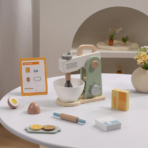 ⁦TOOKY TOY Wooden Mixer Set TJ290– خلاط الخَبز الخشبي من توكي توي⁩ - الصورة ⁦4⁩