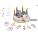 TOOKY TOY Wooden Strawberry Birthday Cake – TH544B كعكة عيد الميلاد الخشبية بالفراولة