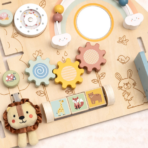 ⁦TOOKYTOY 2-in-1 Activity Board – TP515 لوحة الأنشطة الخشبية 2 في 1⁩ - الصورة ⁦5⁩